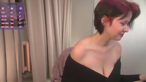 Snapshot of bluebeell chatting on November 22, 2025, 9:58 pm bluebeell online show from November 22, 2025, 9:58 pm