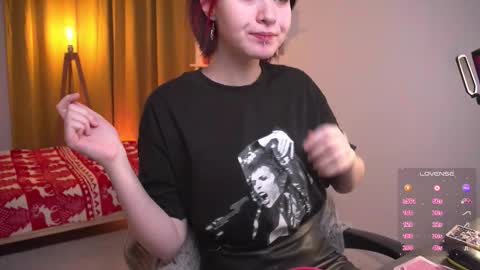 Snapshot of bluebeell chatting on January 13, 2026, 8:30 am bluebeell online show from January 13, 2026, 8:30 am