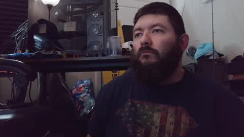 Snapshot of bluecollar117 chatting on February 27, 2026, 5:24 pm bluecollar117 online show from February 27, 2026, 5:24 pm