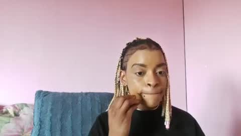 Tee online show from September 12, 2025, 11:54 am