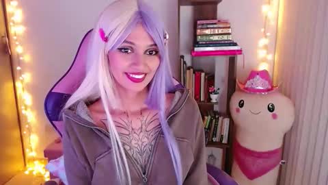 Im Abril .. Nice to meet you  thumb up me please its important  INDEPENDENT MODEL online show from November 14, 2025, 1:15 am