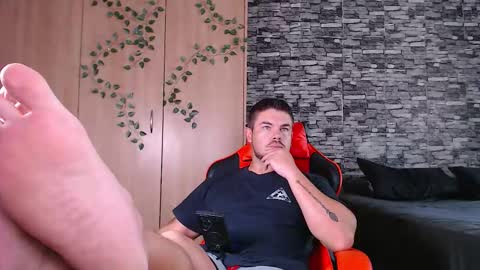 blueeyeboy0 online show from February 25, 2026, 7:51 am