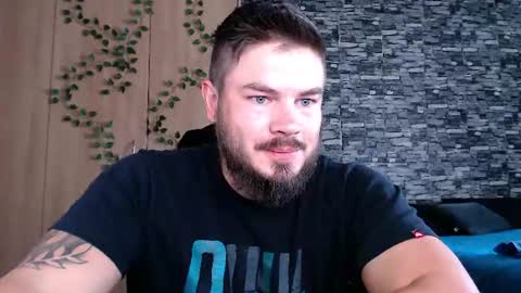 blueeyeboy0 online show from July 17, 2026, 9:38 am