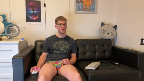 blueeyedtallguy online show from December 22, 2024, 6:17 am