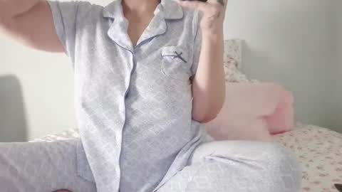 BlueEyes40DDDs online show from November 12, 2025, 3:34 pm