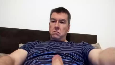 Snapshot of blueeyesteele chatting on October 28, 2025, 10:23 pm blueeyesteele online show from October 28, 2025, 10:23 pm