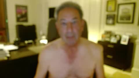 blueisles online show from November 15, 2025, 3:04 am