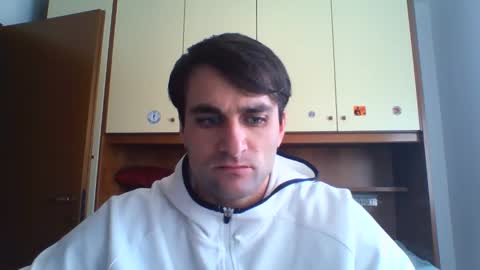 bluejoee online show from December 18, 2025, 10:54 am