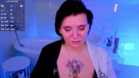 Hi my name is Lunaray online show from November 22, 2025, 10:25 am