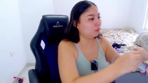 Snapshot of blumbum chatting on February 1, 2026, 9:24 pm Hey guysI am BrendaWelcome my room online show from February 1, 2026, 9:24 pm