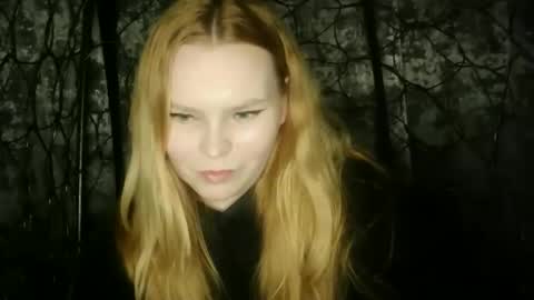 blushing_star online show from October 2, 2025, 4:03 pm