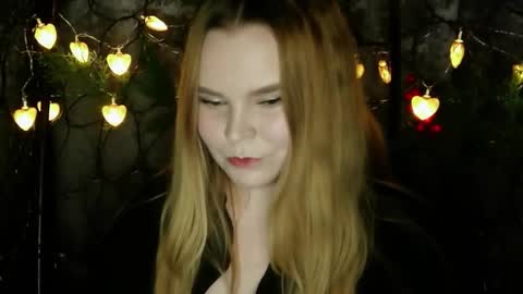 blushing_star online show from February 12, 2026, 4:13 pm