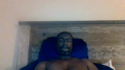 bluuthunder1914 online show from August 5, 2026, 9:01 am
