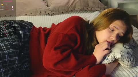 Snapshot of blytheaven chatting on January 28, 2025, 8:36 pm Erica online show from January 28, 2025, 8:36 pm