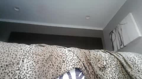 Snapshot of bobbiebone chatting on October 5, 2025, 8:18 pm bobbiebone and company online show from October 5, 2025, 8:18 pm