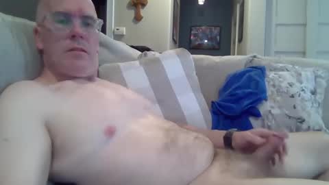 Snapshot of bobblehead31382 chatting on April 30, 2026, 9:19 pm bobblehead31382 online show from April 30, 2026, 9:19 pm