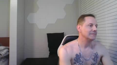 bobby robert online show from February 1, 2025, 3:08 am