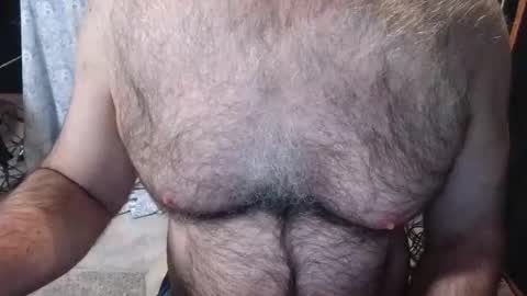 Snapshot of bobbyhill27b chatting on February 1, 2026, 10:08 pm BobbyHill27b online show from February 1, 2026, 10:08 pm