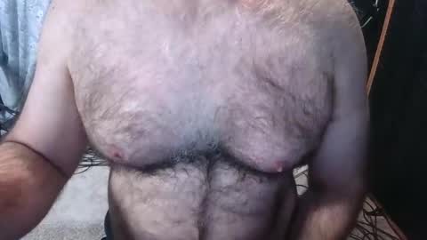 Snapshot of bobbyhill27b chatting on February 5, 2026, 5:39 pm BobbyHill27b online show from February 5, 2026, 5:39 pm