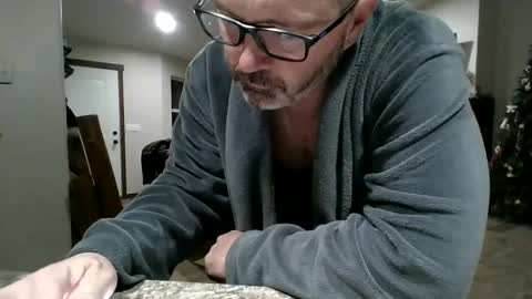 Snapshot of bobjones5003 chatting on December 10, 2024, 8:40 am bobjones5003 online show from December 10, 2024, 8:40 am