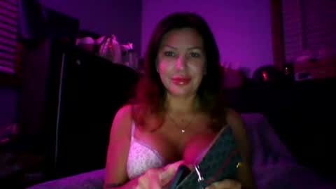 Snapshot of bodicas chatting on October 15, 2025, 4:01 am milf online show from October 15, 2025, 4:01 am