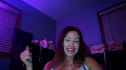 Snapshot of bodicas chatting on November 20, 2025, 5:40 am milf online show from November 20, 2025, 5:40 am