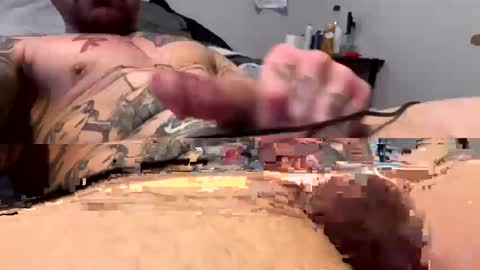 Snapshot of bodyart85_19 chatting on December 3, 2024, 12:57 am Bodyart85 19 online show from December 3, 2024, 12:57 am