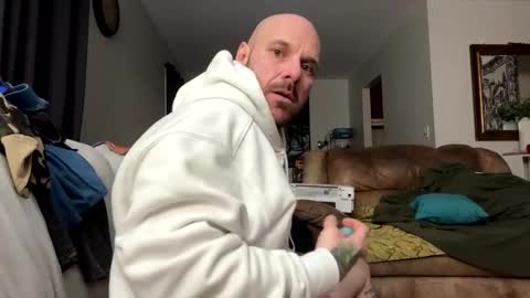 Snapshot of bodyart85_19 chatting on January 26, 2025, 7:42 am Bodyart85 19 online show from January 26, 2025, 7:42 am