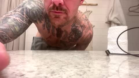 Snapshot of bodyart85_19 chatting on December 1, 2025, 2:38 am Bodyart85 19 online show from December 1, 2025, 2:38 am