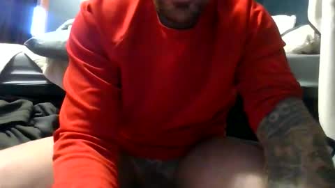 Snapshot of bodyart85_19 chatting on January 5, 2026, 10:24 pm Bodyart85 19 online show from January 5, 2026, 10:24 pm