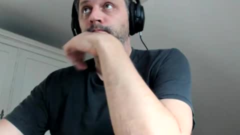 Snapshot of bodycum chatting on October 16, 2025, 12:06 pm bodycum online show from October 16, 2025, 12:06 pm