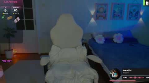  Lina  online show from May 14, 2026, 7:31 pm
