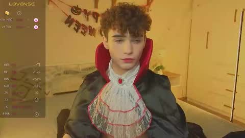 ALEXPVT IS OPEN online show from October 31, 2025, 8:04 am