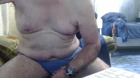 Snapshot of bolbil1 chatting on October 19, 2025, 6:30 pm bolbil1 online show from October 19, 2025, 6:30 pm