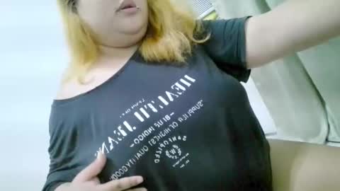 bombastic_darla online show from September 9, 2025, 11:54 am