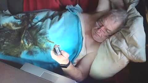 Snapshot of bomber59potsdam chatting on December 26, 2024, 1:43 pm Bomber59potsdam online show from December 26, 2024, 1:43 pm