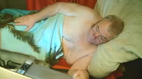 Snapshot of bomber59potsdam chatting on December 31, 2024, 4:04 pm Bomber59potsdam online show from December 31, 2024, 4:04 pm