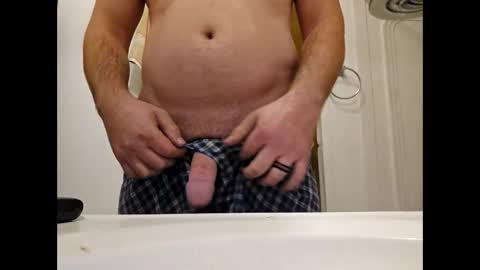 Snapshot of bombinshaman chatting on January 7, 2026, 11:29 pm bombinshaman online show from January 7, 2026, 11:29 pm