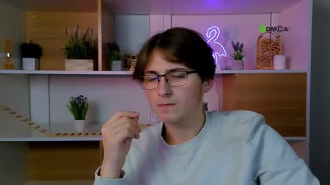 Snapshot of bondi_vv chatting on December 15, 2025, 8:13 pm bondi_vv online show from December 15, 2025, 8:13 pm