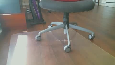 FRECKLES online show from October 23, 2025, 6:06 pm