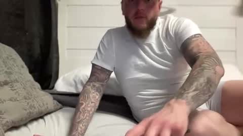 Snapshot of boner4you1994 chatting on February 15, 2026, 7:05 am boner4you1994 online show from February 15, 2026, 7:05 am