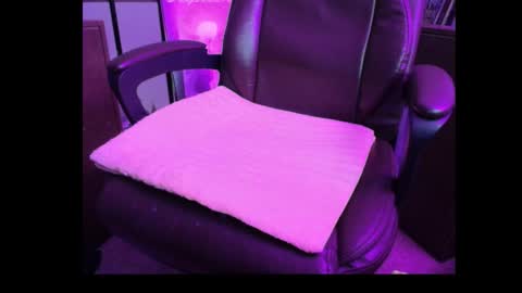 Snapshot of bonerboy765 chatting on January 14, 2026, 11:42 pm Grizz online show from January 14, 2026, 11:42 pm