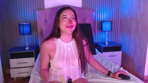 Snapshot of bonnali_lune chatting on October 1, 2025, 10:27 pm bonnali_lune online show from October 1, 2025, 10:27 pm