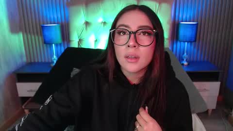 Snapshot of bonnali_lune chatting on January 13, 2026, 4:18 am bonnali_lune online show from January 13, 2026, 4:18 am