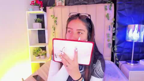 Snapshot of bonnali_lune chatting on February 7, 2026, 7:50 pm bonnali_lune online show from February 7, 2026, 7:50 pm