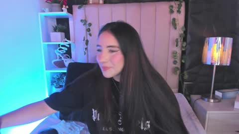 Snapshot of bonnali_lune chatting on February 9, 2026, 8:24 pm bonnali_lune online show from February 9, 2026, 8:24 pm