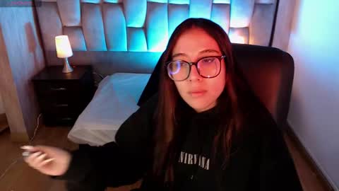 Snapshot of bonnali_lune chatting on February 15, 2026, 12:58 pm bonnali_lune online show from February 15, 2026, 12:58 pm