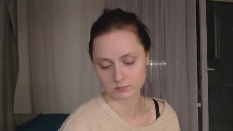 Snapshot of bonne_chance chatting on October 21, 2025, 7:25 pm bonne_chance online show from October 21, 2025, 7:25 pm