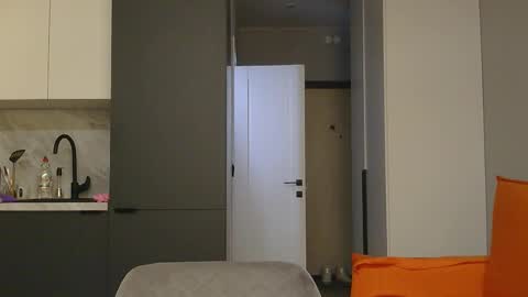 Snapshot of bonne_chance chatting on November 23, 2025, 5:24 pm bonne_chance online show from November 23, 2025, 5:24 pm