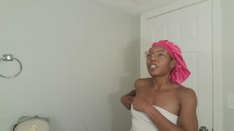 Snapshot of bonneebi chatting on July 5, 2026, 4:25 pm bonneebi online show from July 5, 2026, 4:25 pm